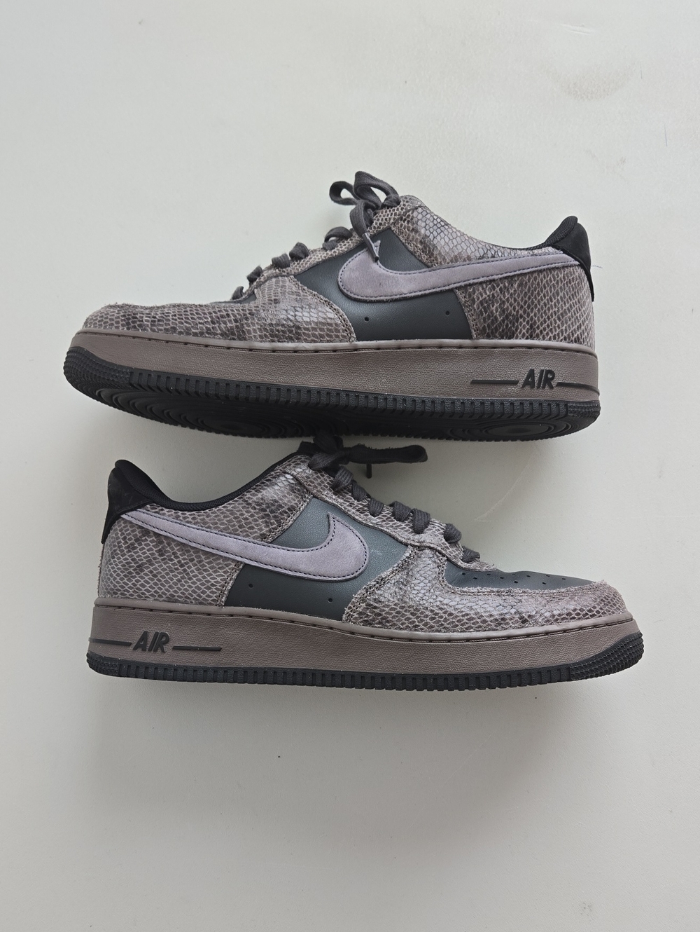 Nike Kids' Gray Snake-Texture Air Force 1 Low Sneakers